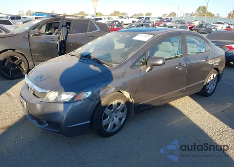 2010 Honda Civic Lx z USA, uszkodzony, nr VIN 19XFA1F59AE073683